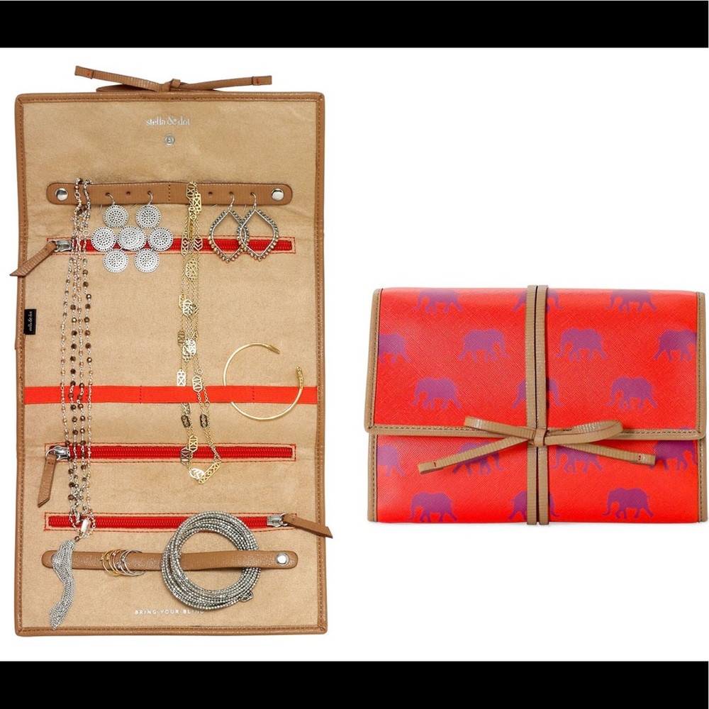 Stella & Dot Bring It Jewelry Roll Elephant
